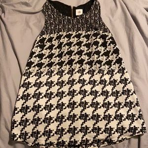 Cabi shirt. Size xs black and white patterned.